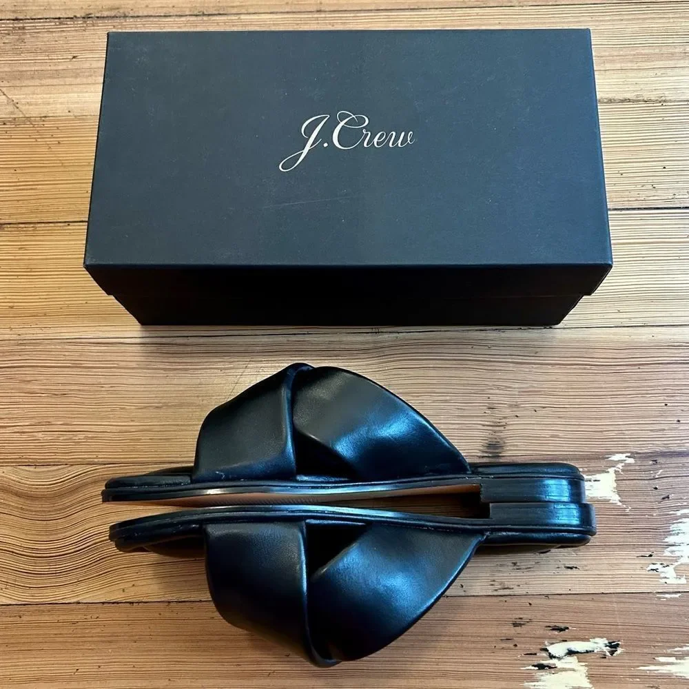 J. Crew Menorca padded cross-strap sandals in leather. Size 8. NWT, NIB.
